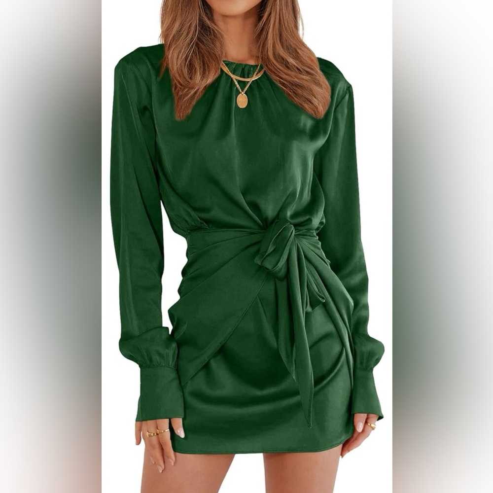 Dress - Picture 6 of 7